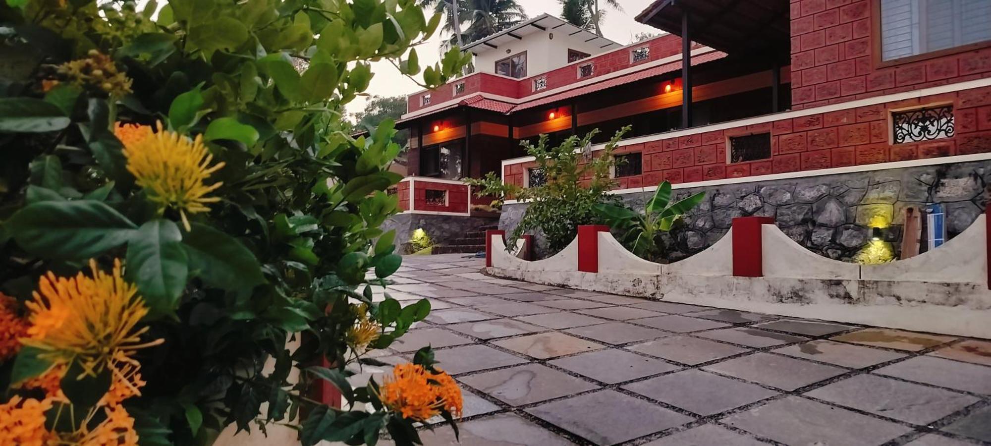 The Ixora - A Boutique Homestay Varkala Buitenkant foto